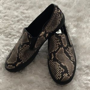 New Michael Kors leather shoes/flats